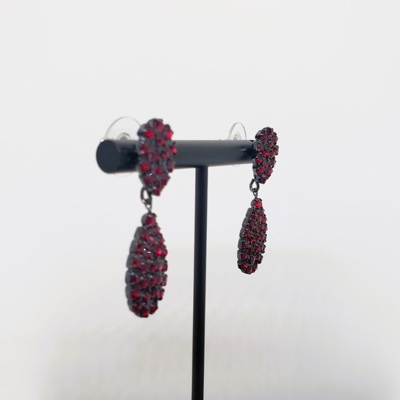 Stunning Red Gems Dangle Drop Earrings - Picture 9 of 12